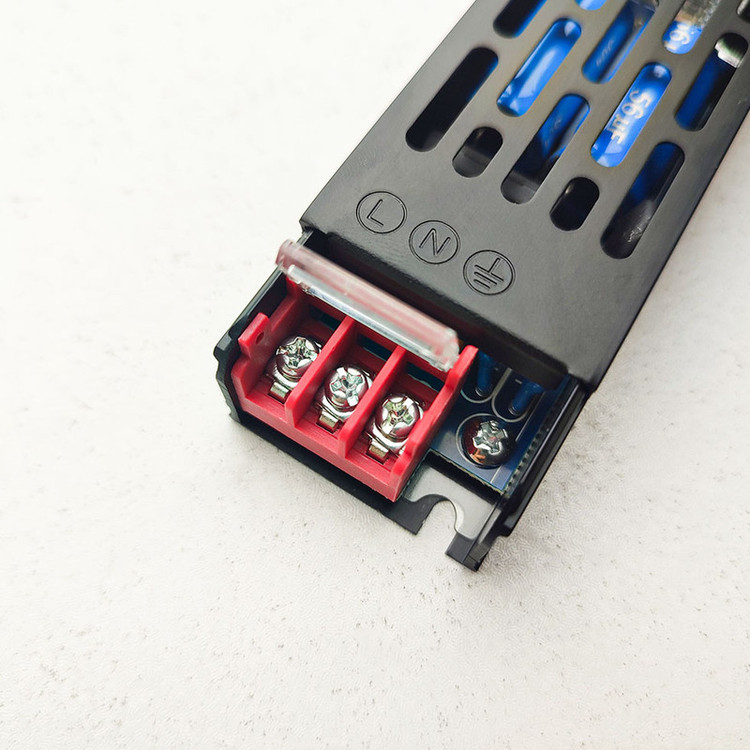 ترانس اسلیم 12 ولت 25 آمپر مدل MD-300W