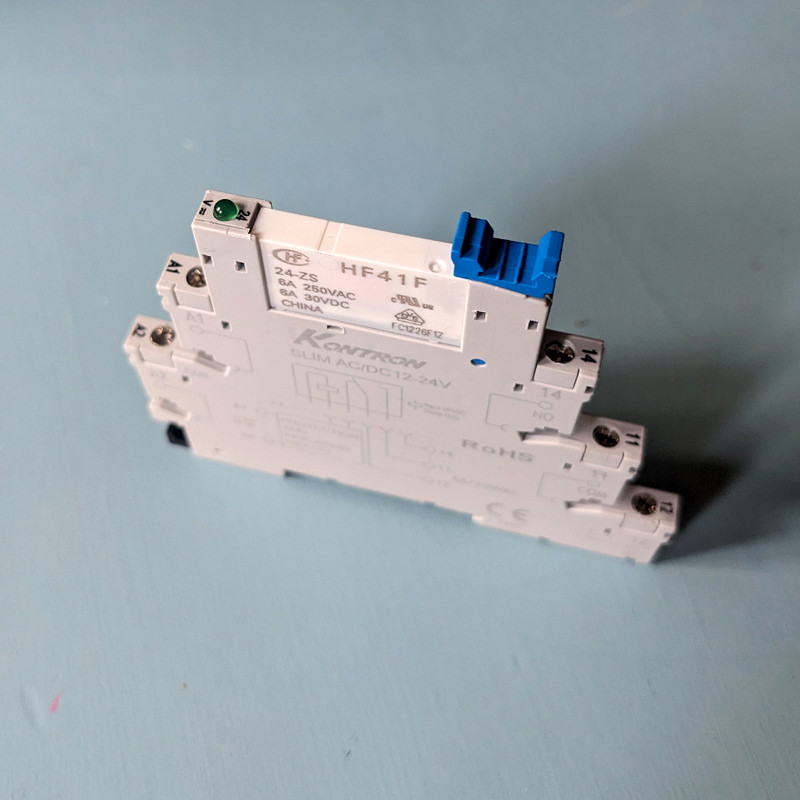 رله اسلیم پیالسی کنترون مدل HF41F