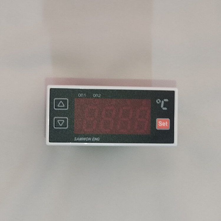 کنترلر دما ساموان مدل SU105-PRRN